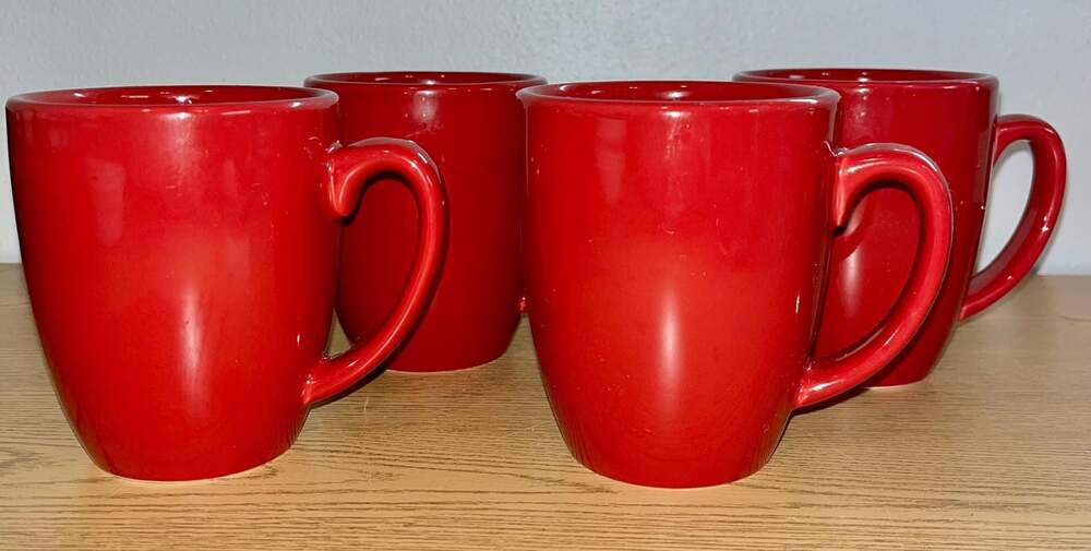 Set of 4 Maroon Corelle Coordinates Coffee Mugs – Deep Red Vintage Style